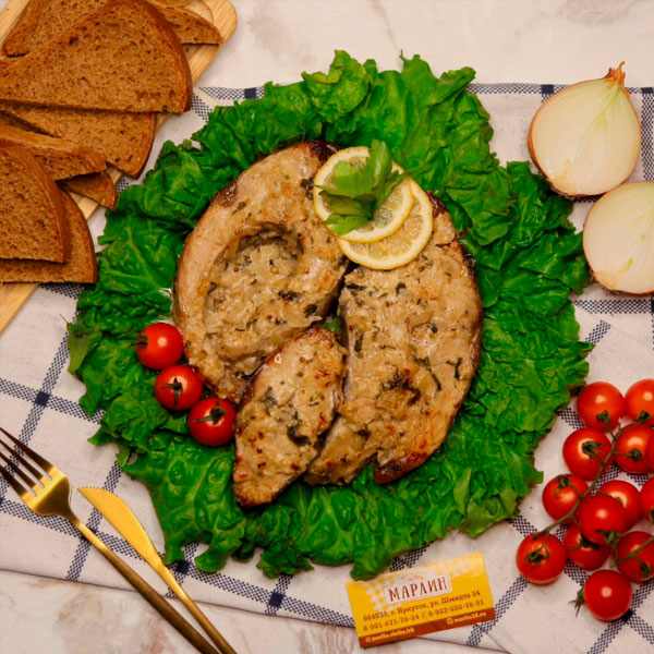 Фото Стейк сазана в луковом маринаде