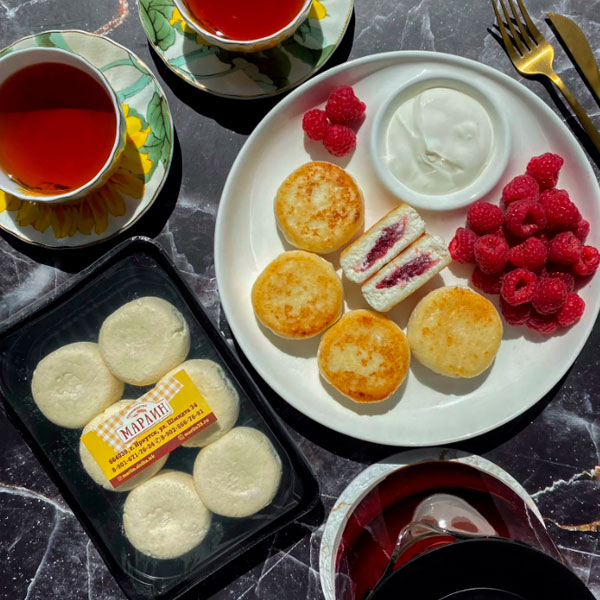 Фото Сырники с малиной