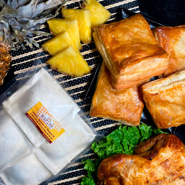 Фото Слойка с курицей и ананасом