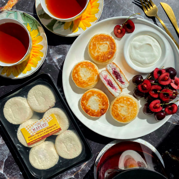 Фото Сырники с вишней