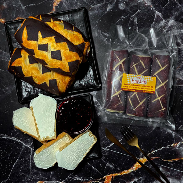 Фото Трубочки шоколадные со смородиной и йогуртом