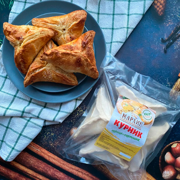 Фото Курник (уголок с курицей и картофелем)